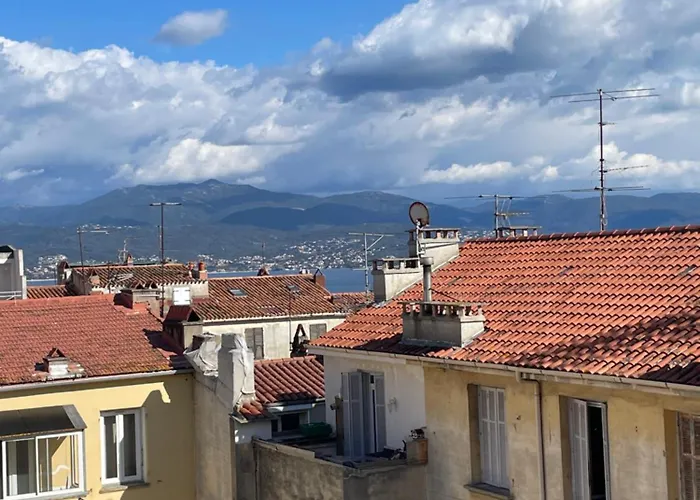 Spacieux 2 Pieces Centre Historique * Ajaccio (Corsica)